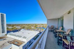 9820 Queensway Blvd. photo 4