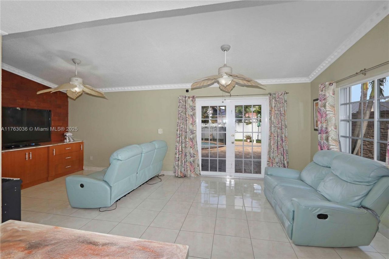 116 SW 135th Ave, Miami, FL 33184 Photo