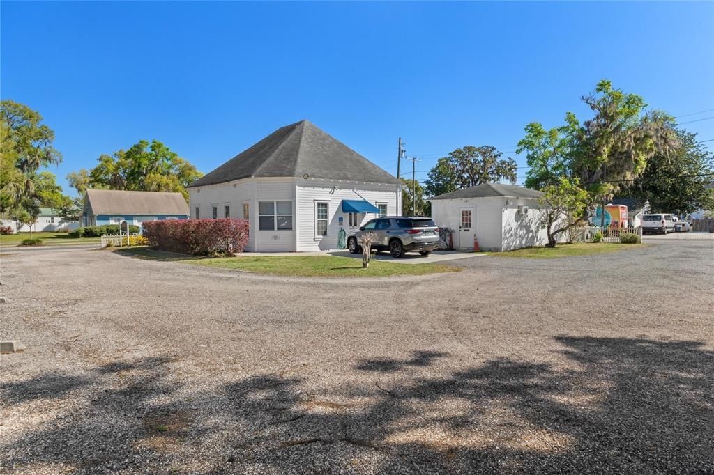 401 Tompkins Street, Inverness, FL 34450 Photo