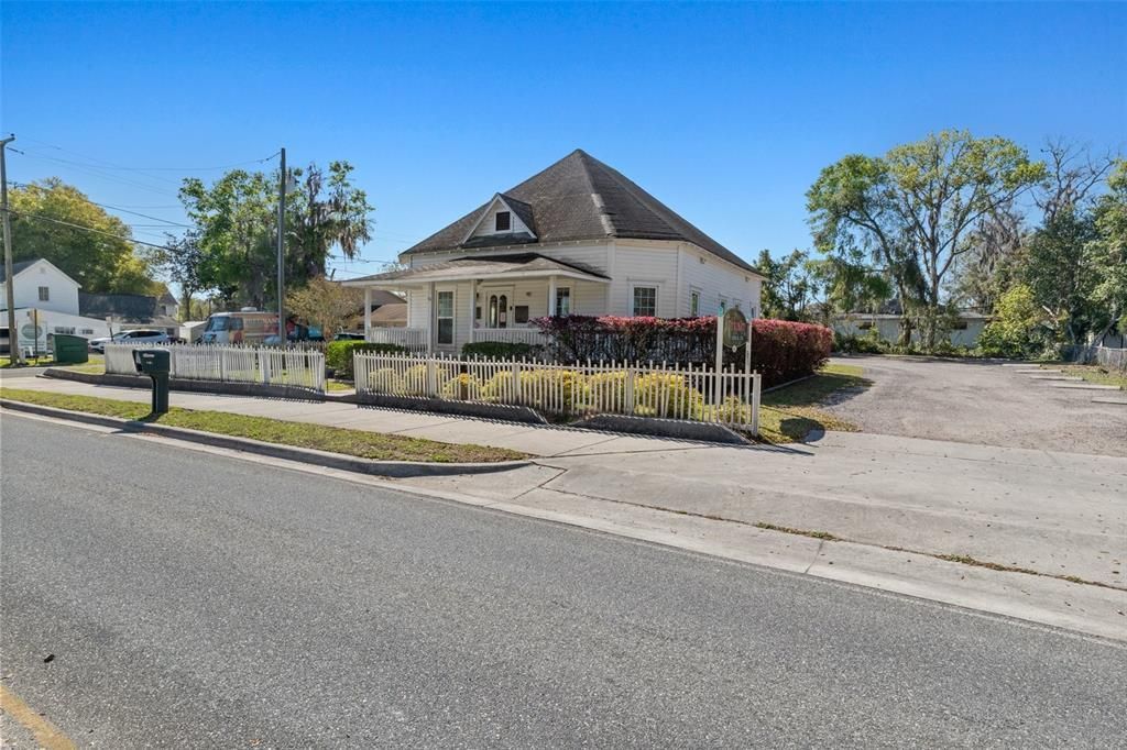 401 Tompkins Street, Inverness, FL 34450 Photo