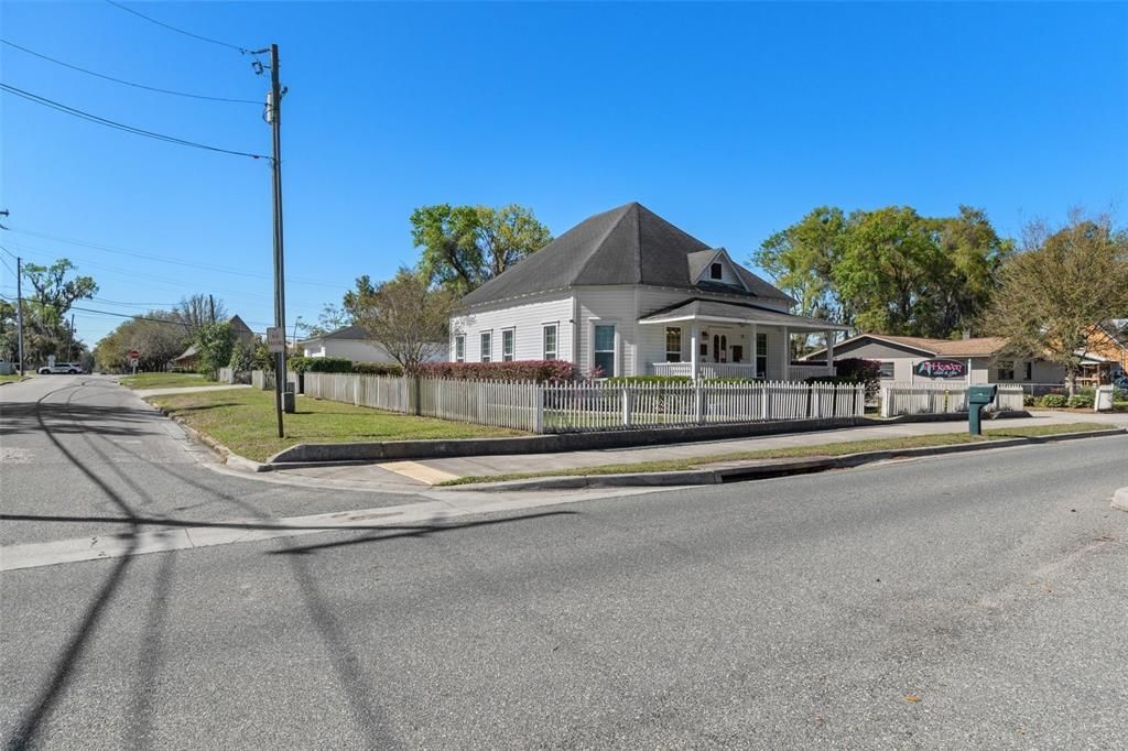 401 Tompkins Street, Inverness, FL 34450 Photo