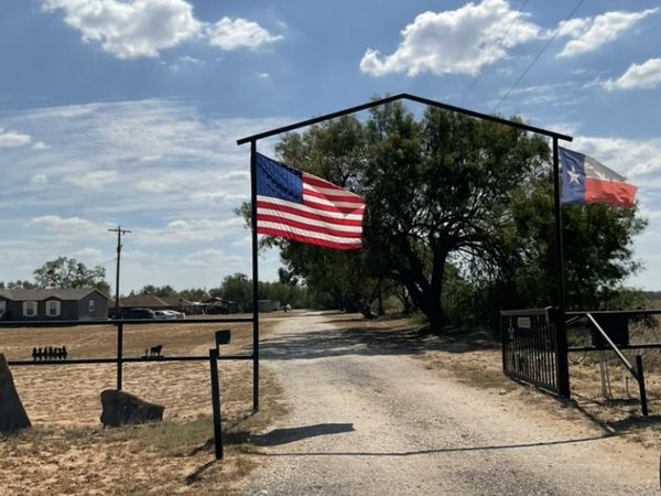 636 FM 2790, Lytle, TX 78052