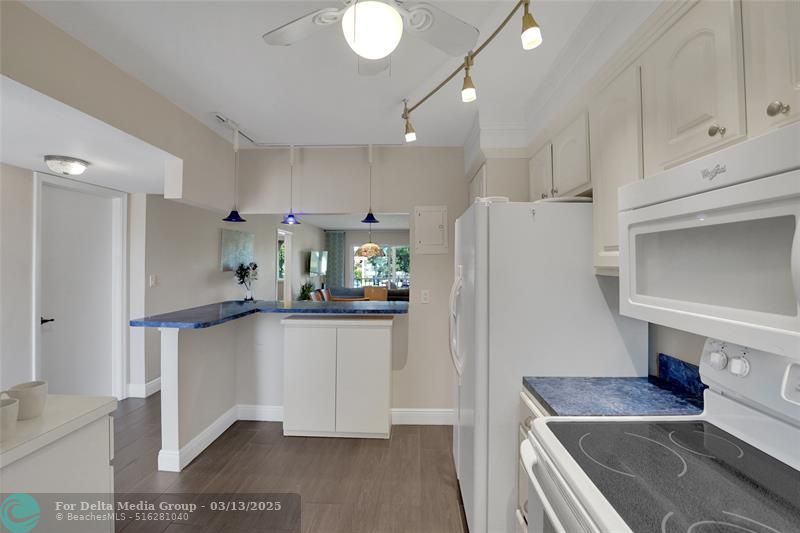 8980 S Hollybrook Boulevard, Unit 304, Pembroke Pines, FL 33025 Photo