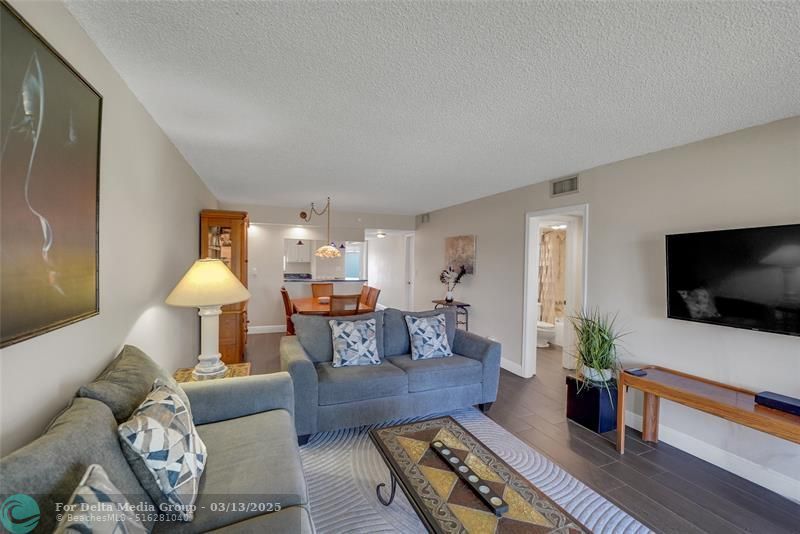 8980 S Hollybrook Boulevard, Unit 304, Pembroke Pines, FL 33025 Photo