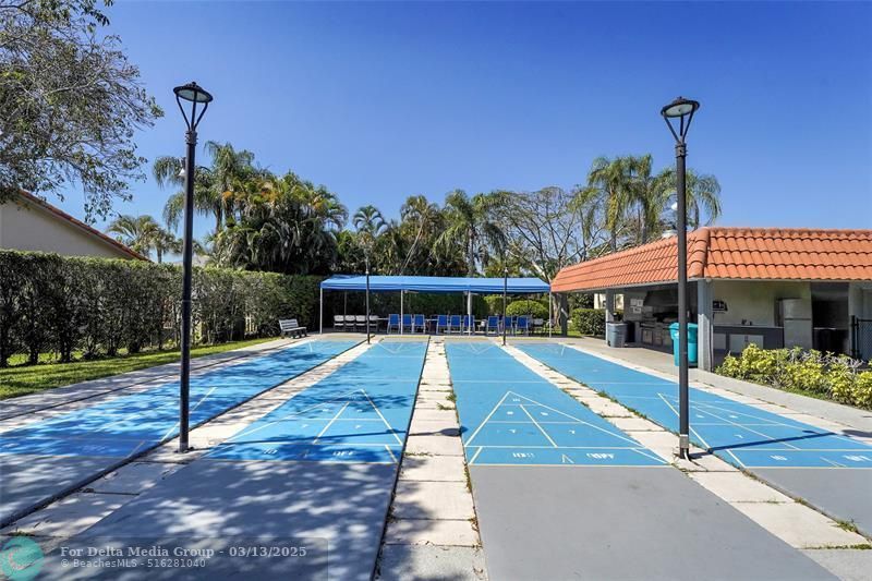 8980 S Hollybrook Boulevard, Unit 304, Pembroke Pines, FL 33025 Photo