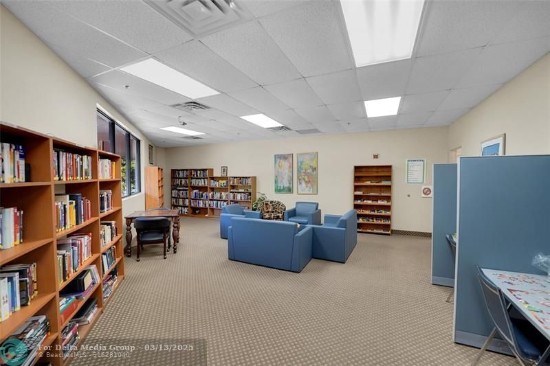 8980 S Hollybrook Boulevard, Unit 304, Pembroke Pines, FL 33025 Photo