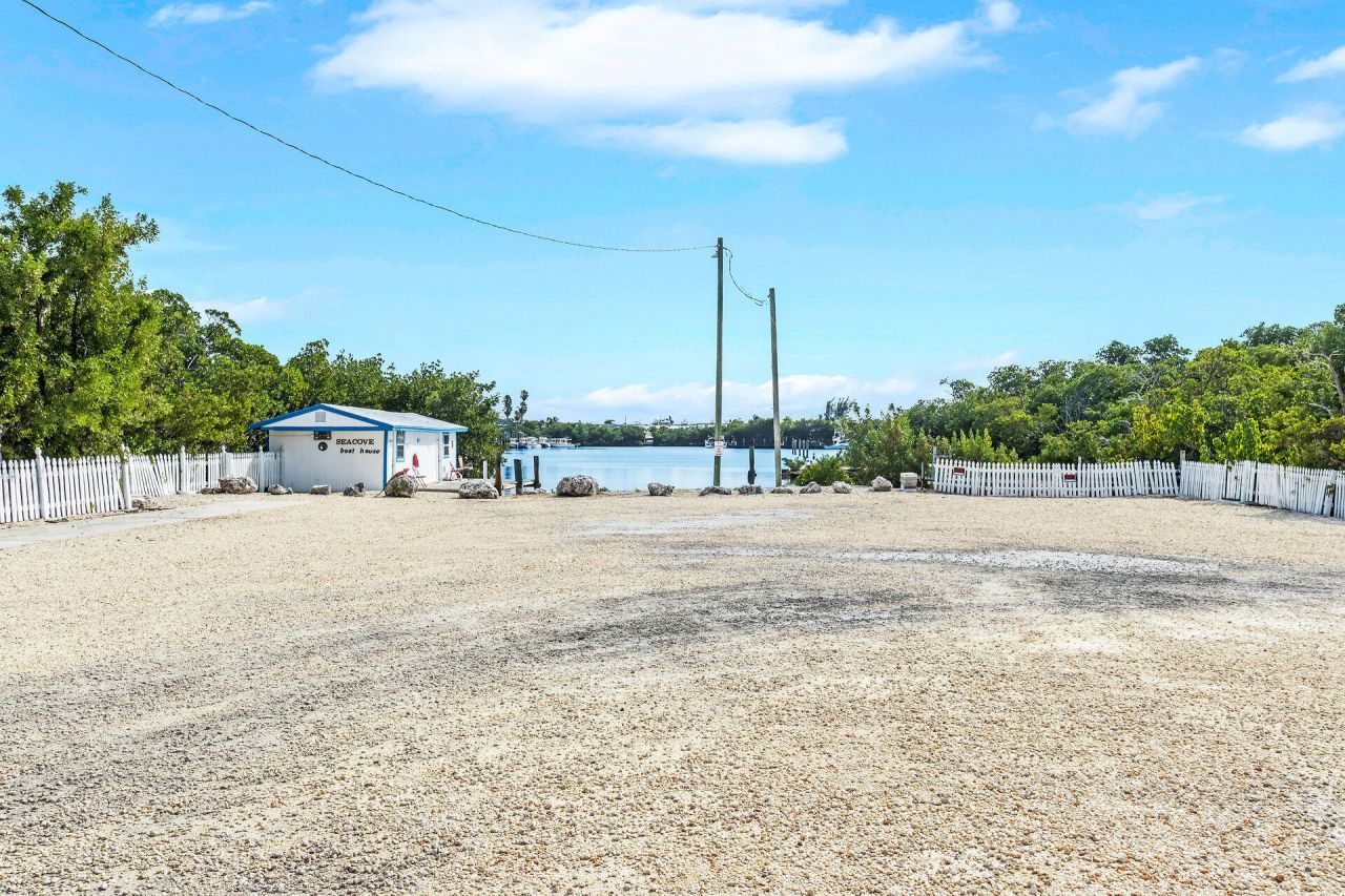 12685 Overseas Highway, Marathon, FL 33050 Photo