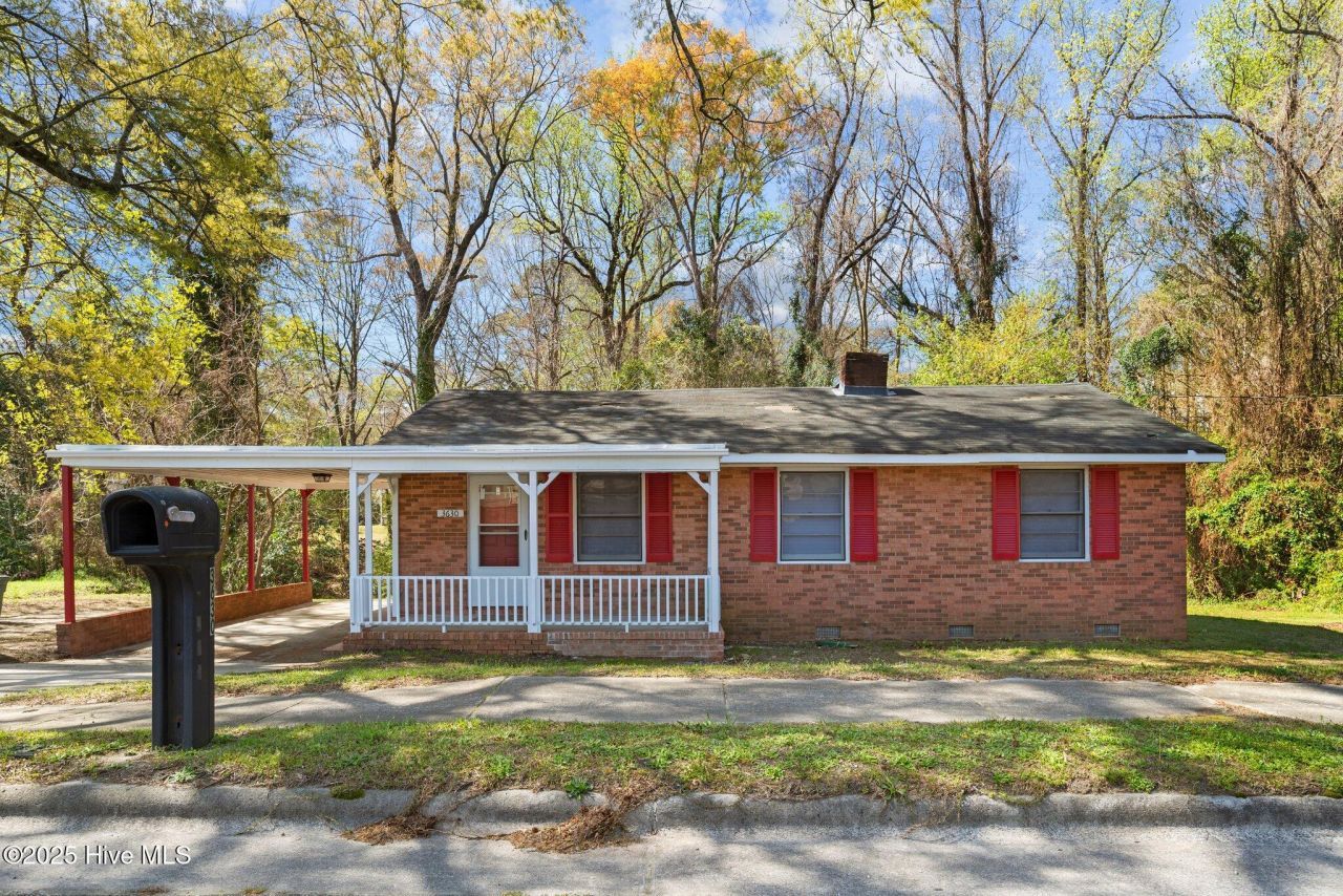 3630 E 10th Street, Greenville, NC 27858 Main Photo