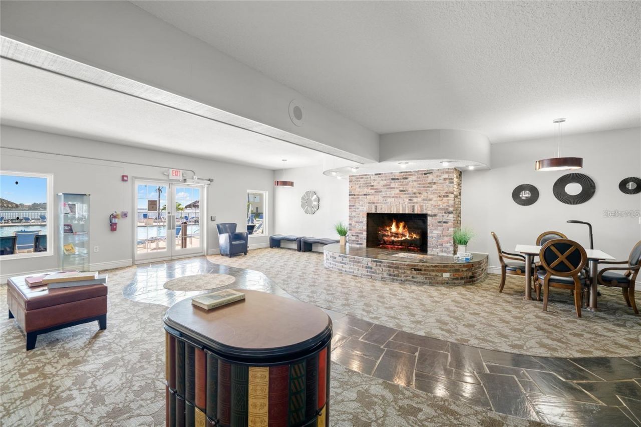 4900 Brittany Drive S, Unit 205, Saint Petersburg, FL 33715 Photo