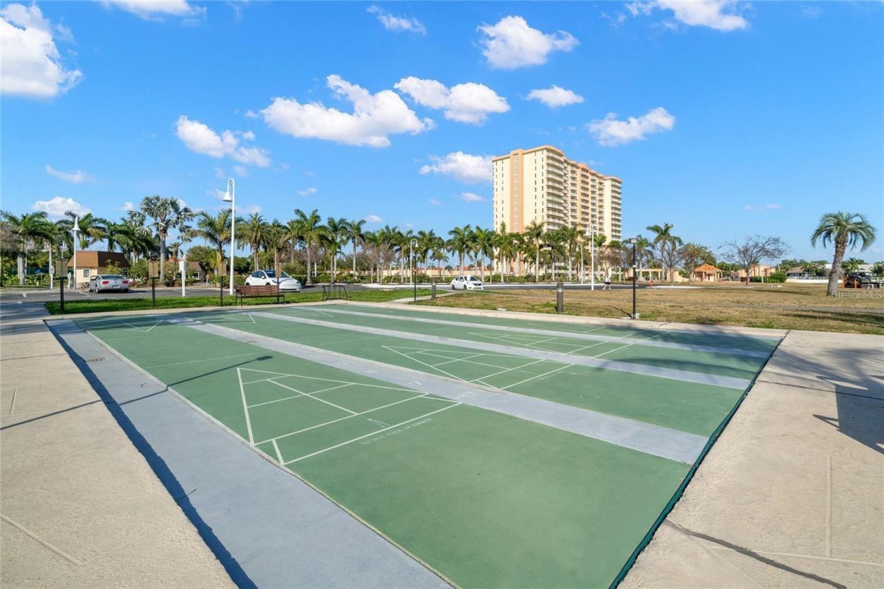 4900 Brittany Drive S, Unit 205, Saint Petersburg, FL 33715 Photo