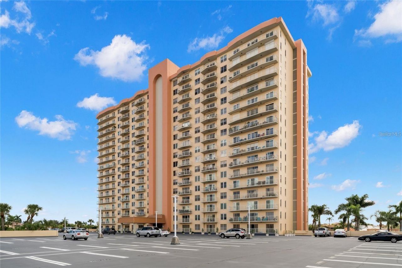 4900 Brittany Drive S, Unit 205, Saint Petersburg, FL 33715 Photo