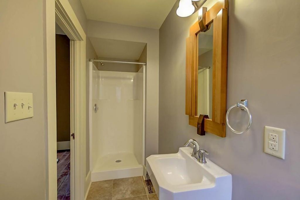 408 N Parler Avenue Photo 40