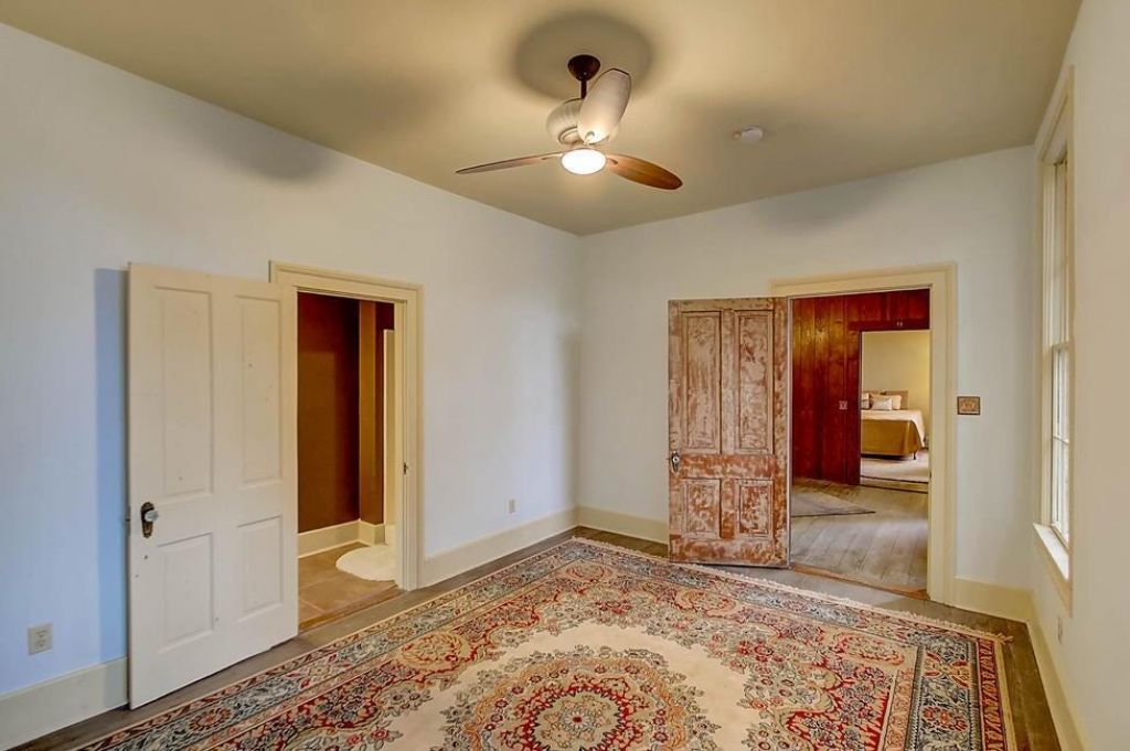 408 N Parler Avenue Photo 42