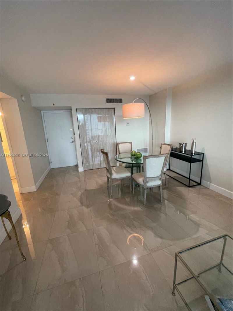 2655 Collins Ave, Unit 1906, Miami Beach, FL 33140 Photo