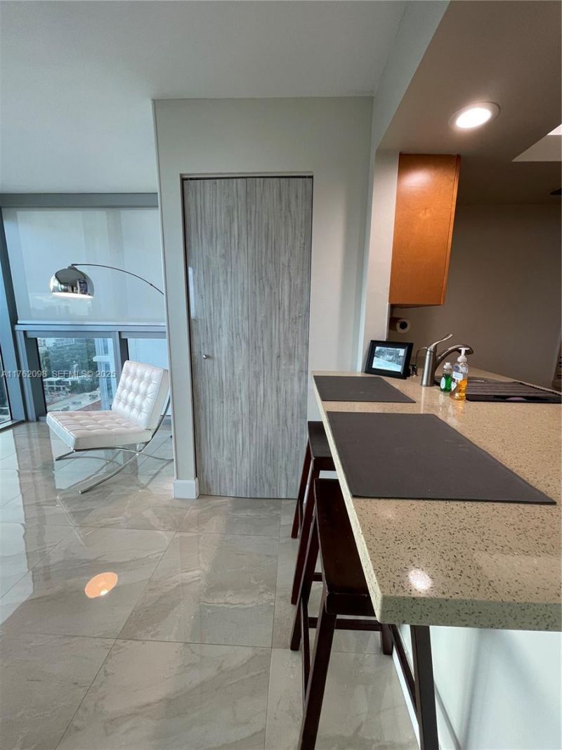 2655 Collins Ave, Unit 1906, Miami Beach, FL 33140 Photo