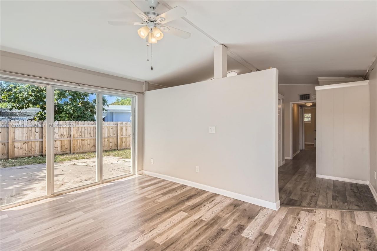 1753 NE 178th St, North Miami Beach, FL 33162 Photo