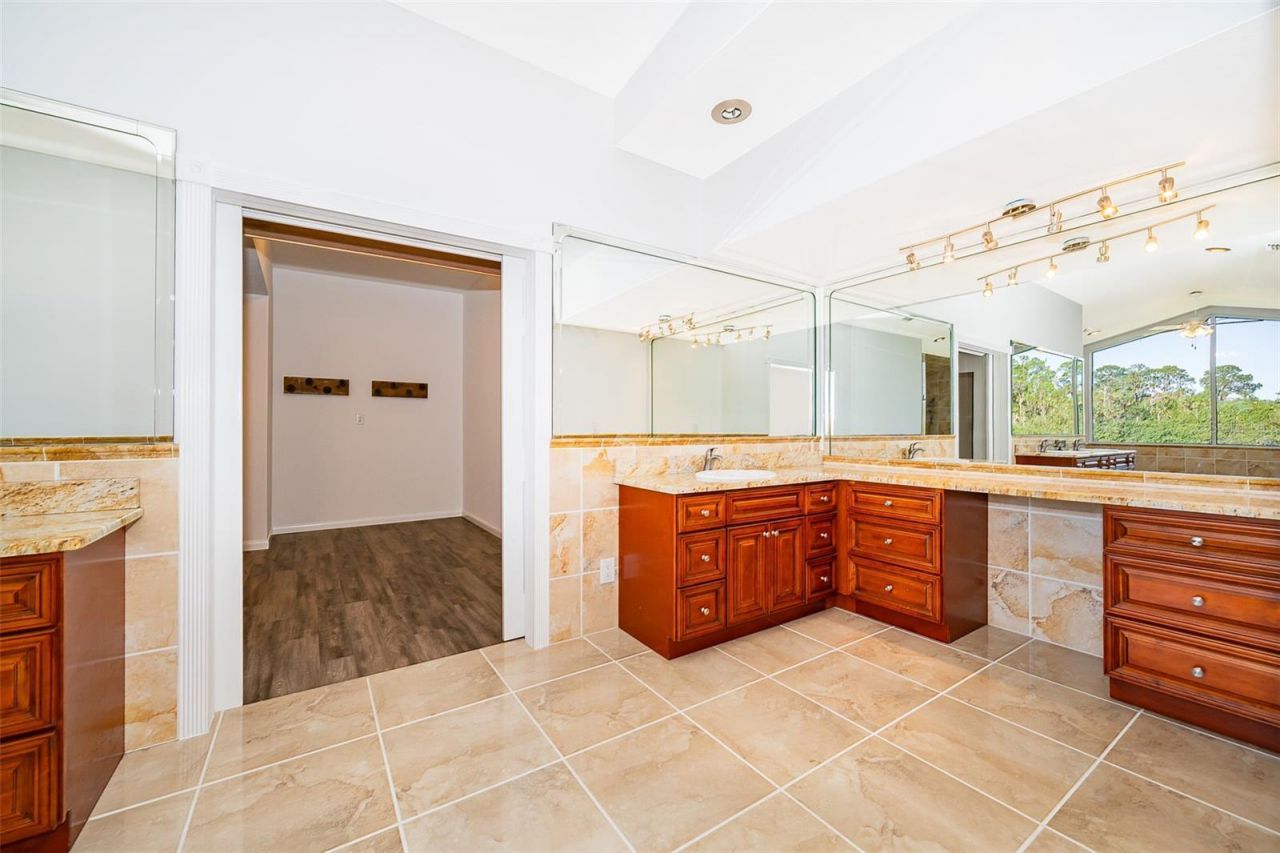 372 Rest Haven Road, Geneva, FL 32732 Photo