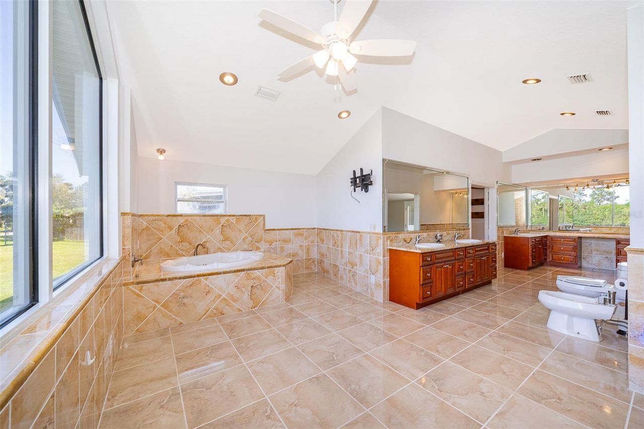 372 Rest Haven Road, Geneva, FL 32732 Photo