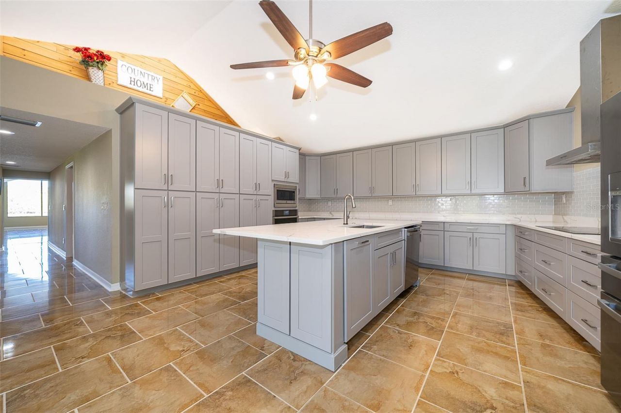 372 Rest Haven Road, Geneva, FL 32732 Photo
