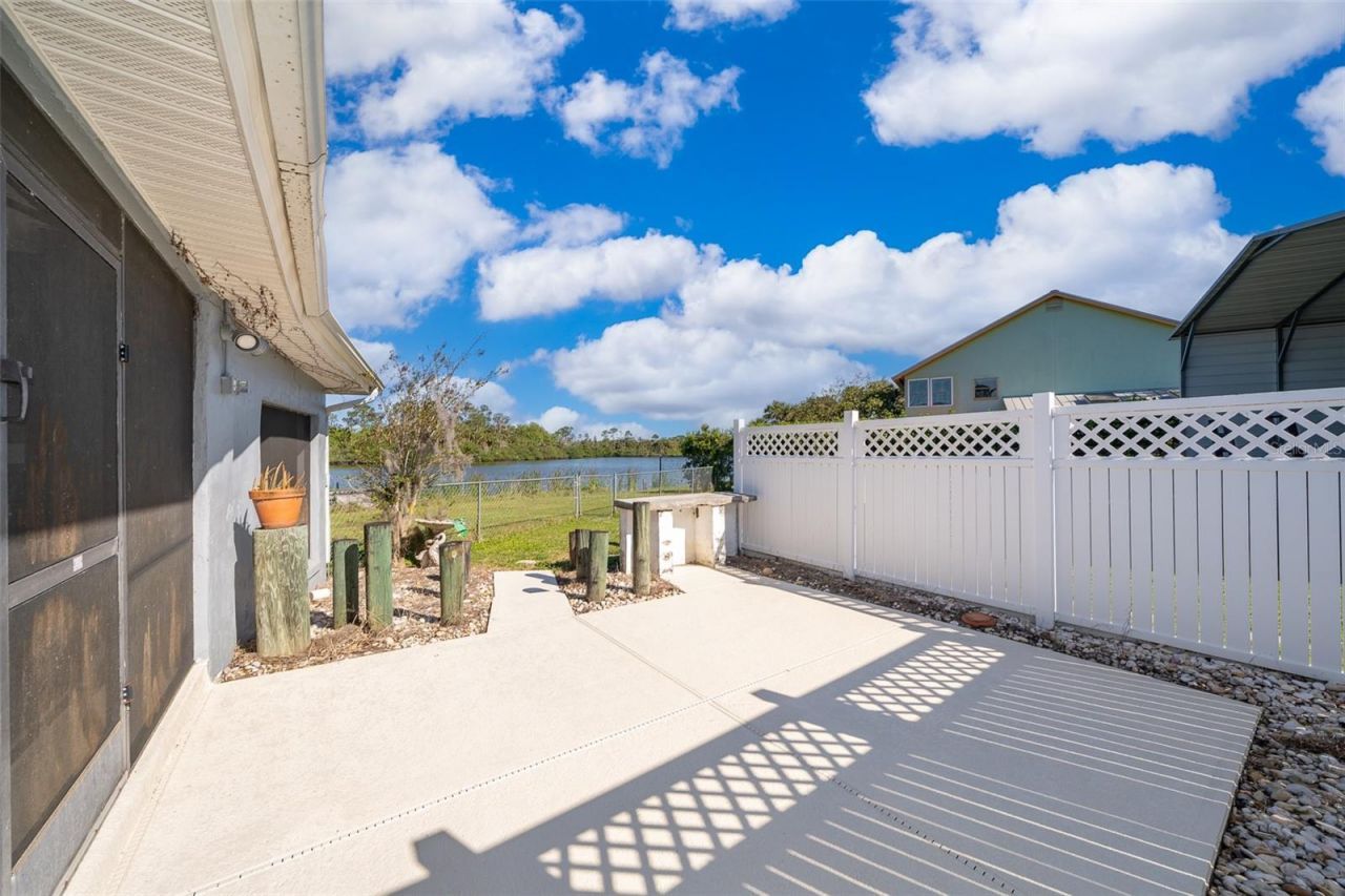 372 Rest Haven Road, Geneva, FL 32732 Photo