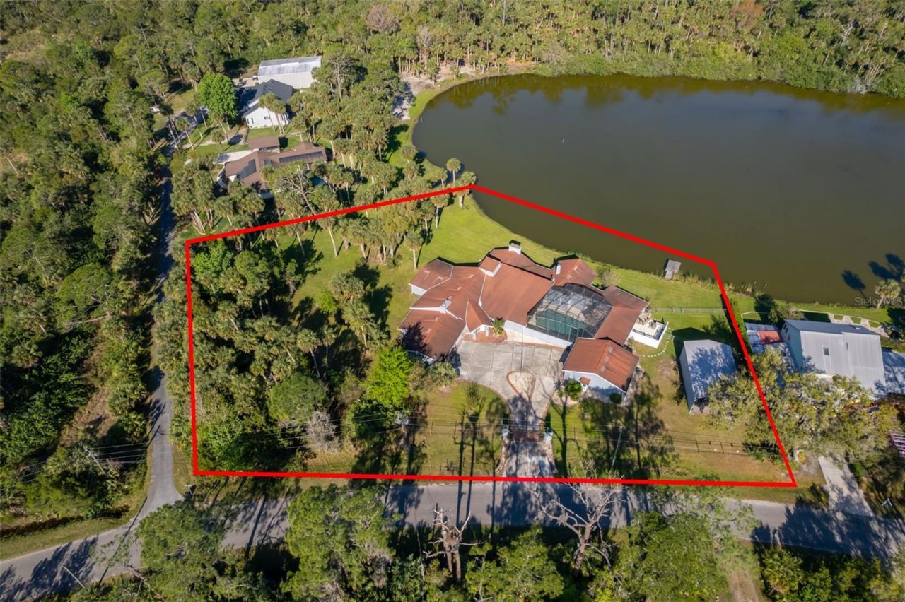 372 Rest Haven Road, Geneva, FL 32732 Photo