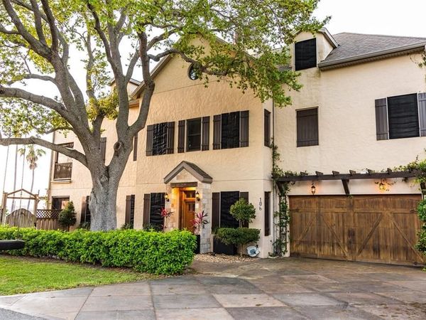 106 VICTORIA STREET, MERRITT ISLAND, FL 32952