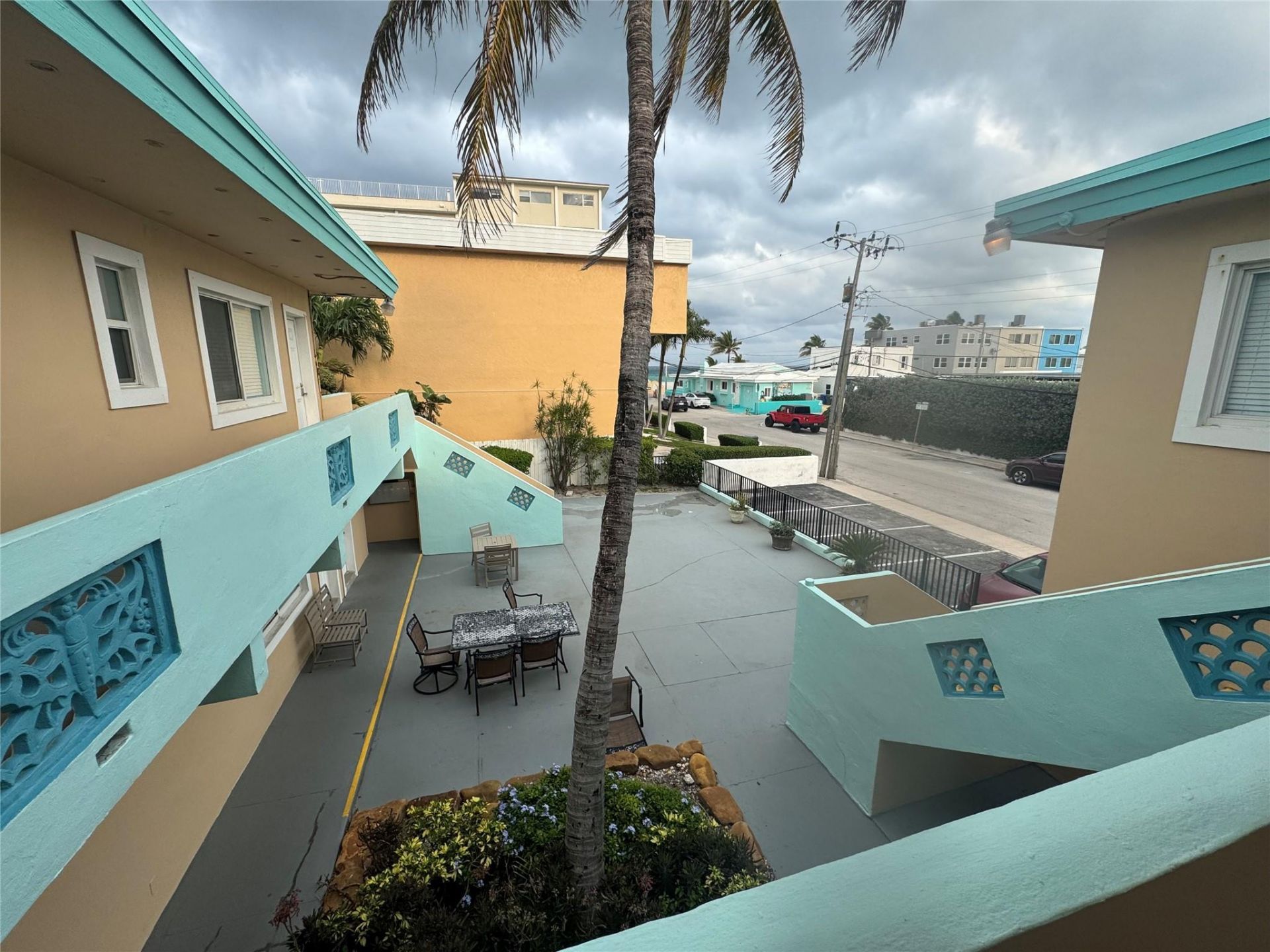 323 Monroe Street, Unit 2, Hollywood, FL 33019 Photo