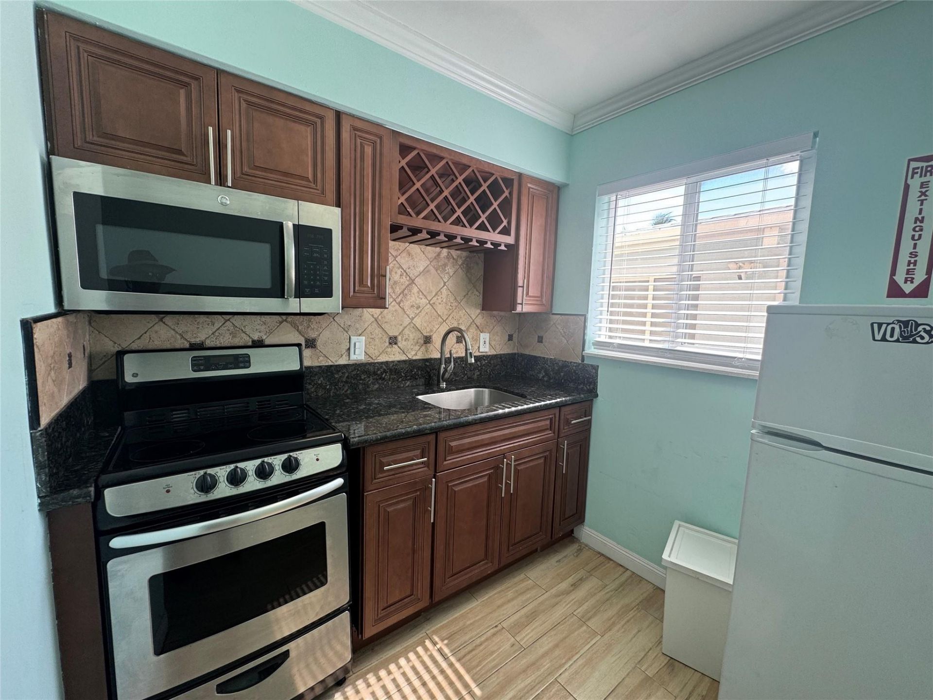 323 Monroe Street, Unit 2, Hollywood, FL 33019 Photo