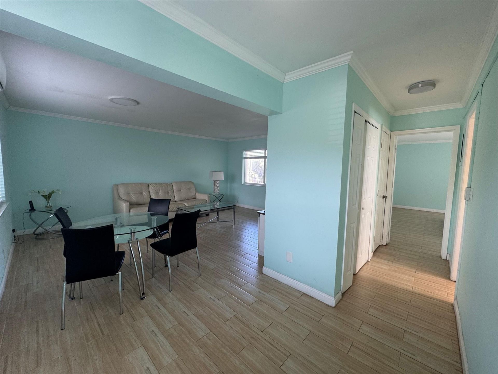 323 Monroe Street, Unit 2, Hollywood, FL 33019 Photo