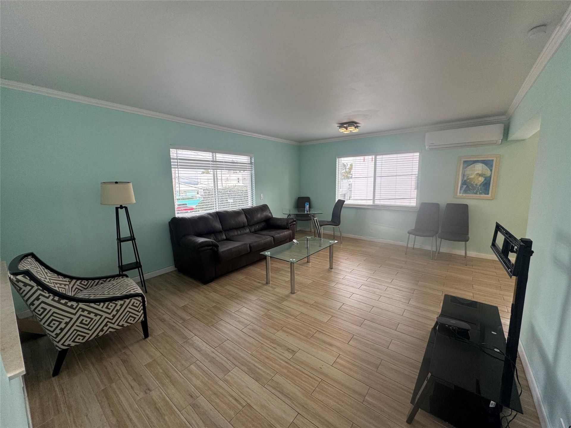 323 Monroe Street, Unit 2, Hollywood, FL 33019 Photo