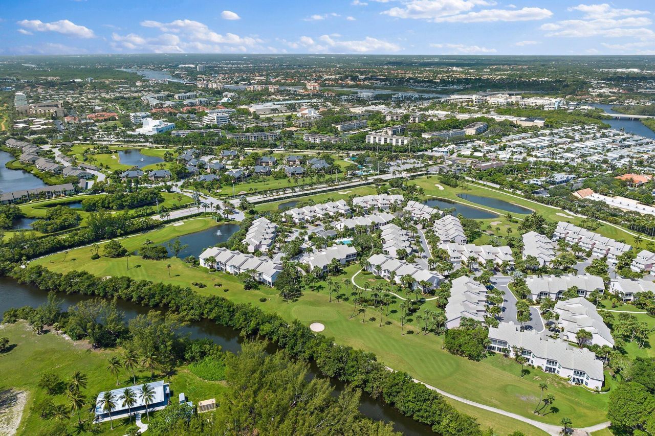 2905 Fairway Drive N, Jupiter, FL 33477 Photo