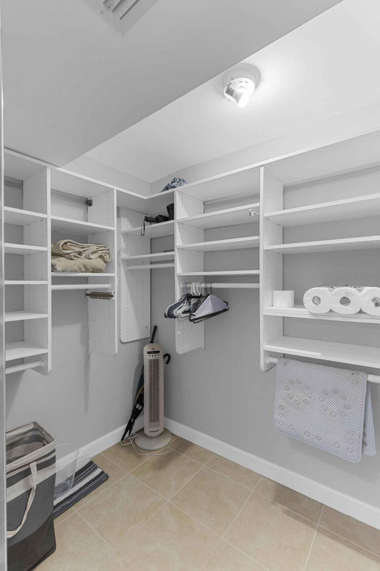 3951 N Ocean 503 Boulevard, Unit 503, Gulf Stream, FL 33483 Photo