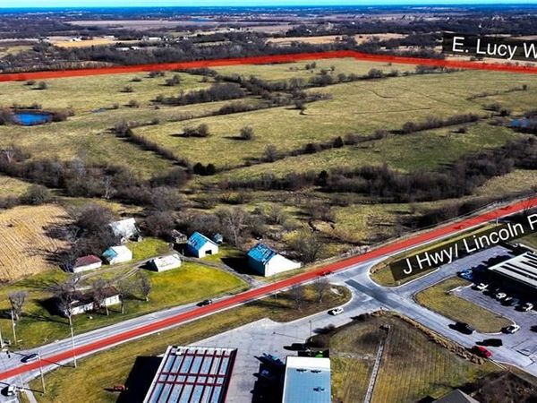 1101 E WALNUT Street, Raymore, MO 64083