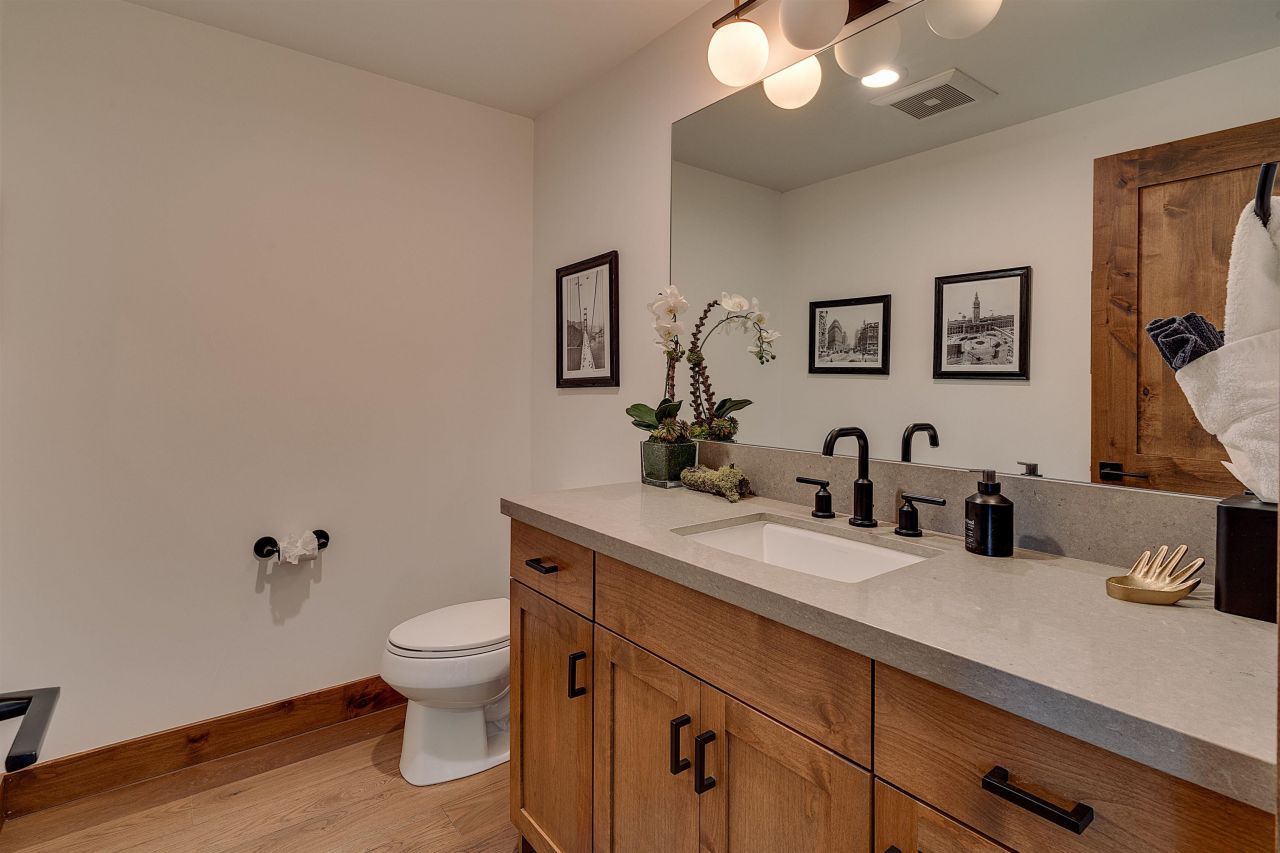 9234 Heartwood Drive, Truckee, CA 96161 Photo