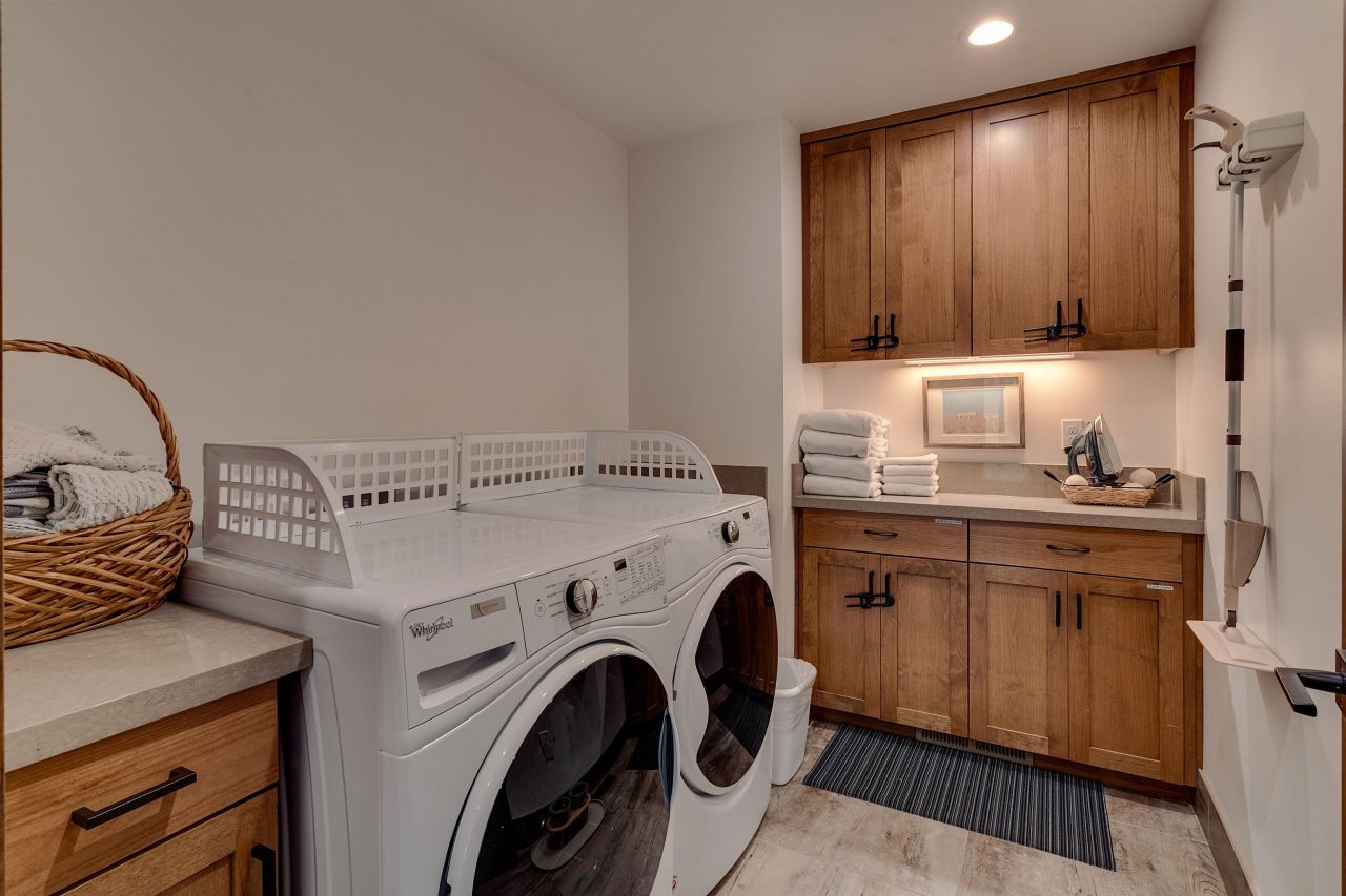 9234 Heartwood Drive, Truckee, CA 96161 Photo