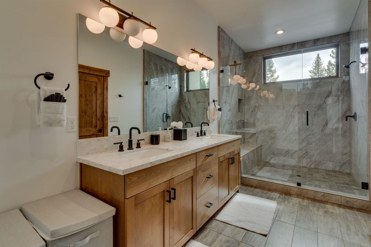 9234 Heartwood Drive, Truckee, CA 96161 Photo