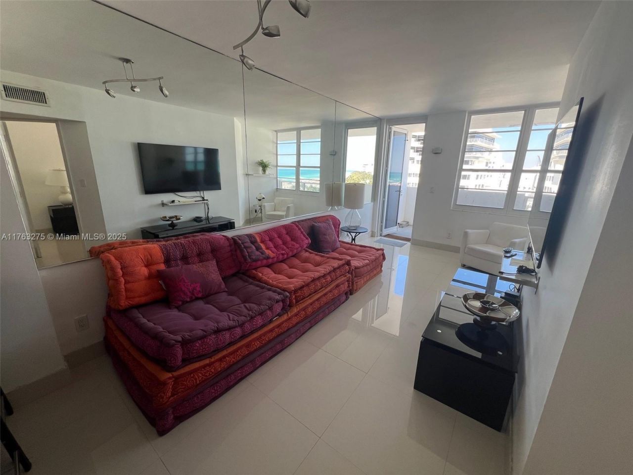 100 Lincoln Rd, Unit 945, Miami Beach, FL 33139 Photo