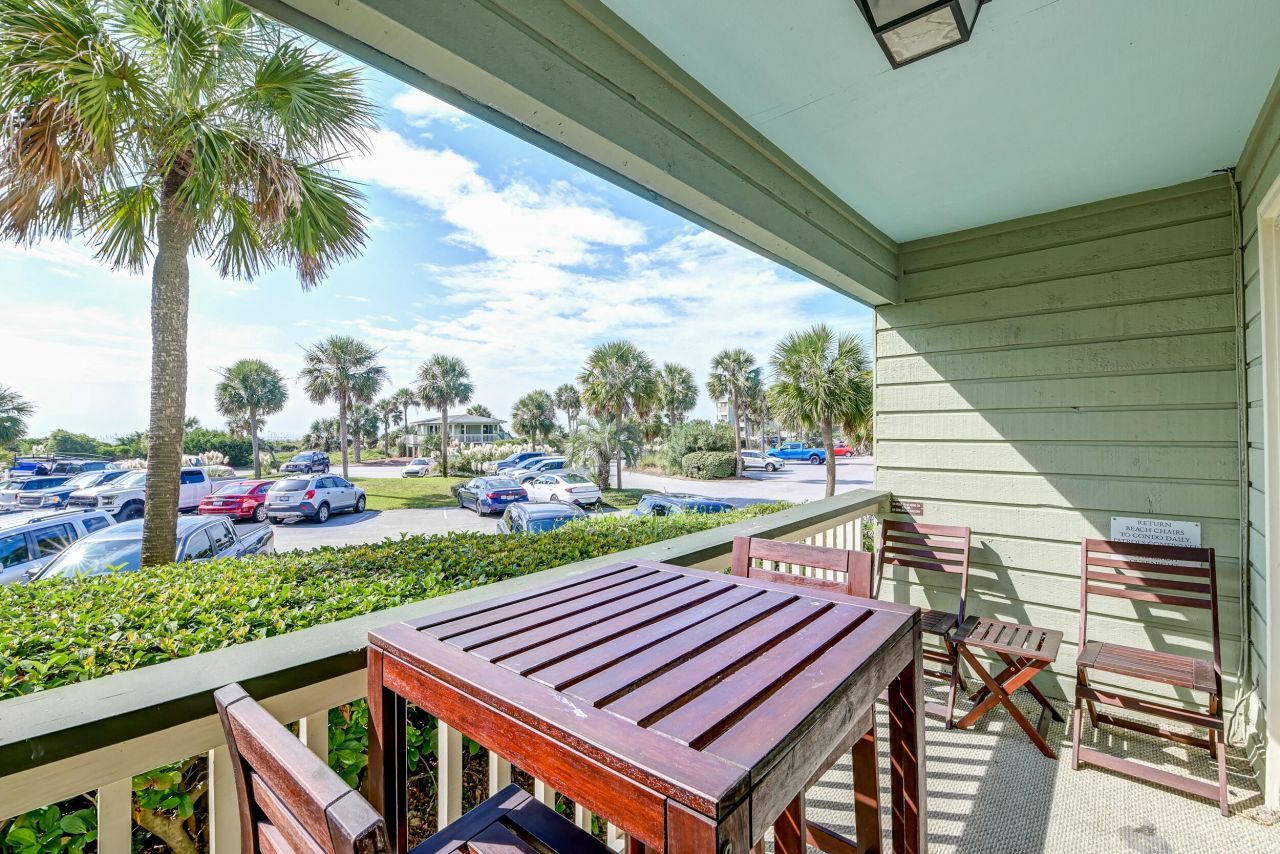 1300 Ocean Boulevard Photo 10