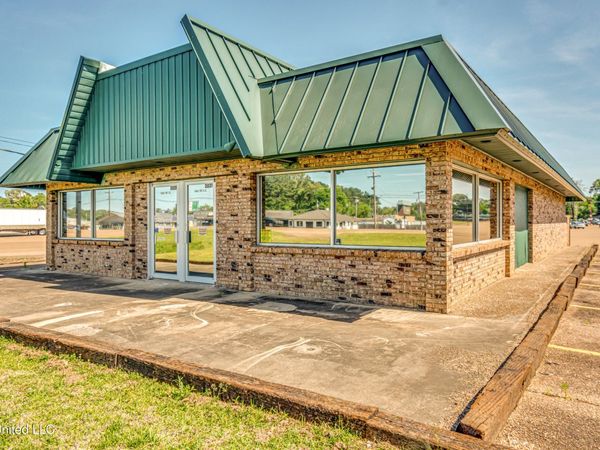3021 Hwy 80, Pearl, MS 39208