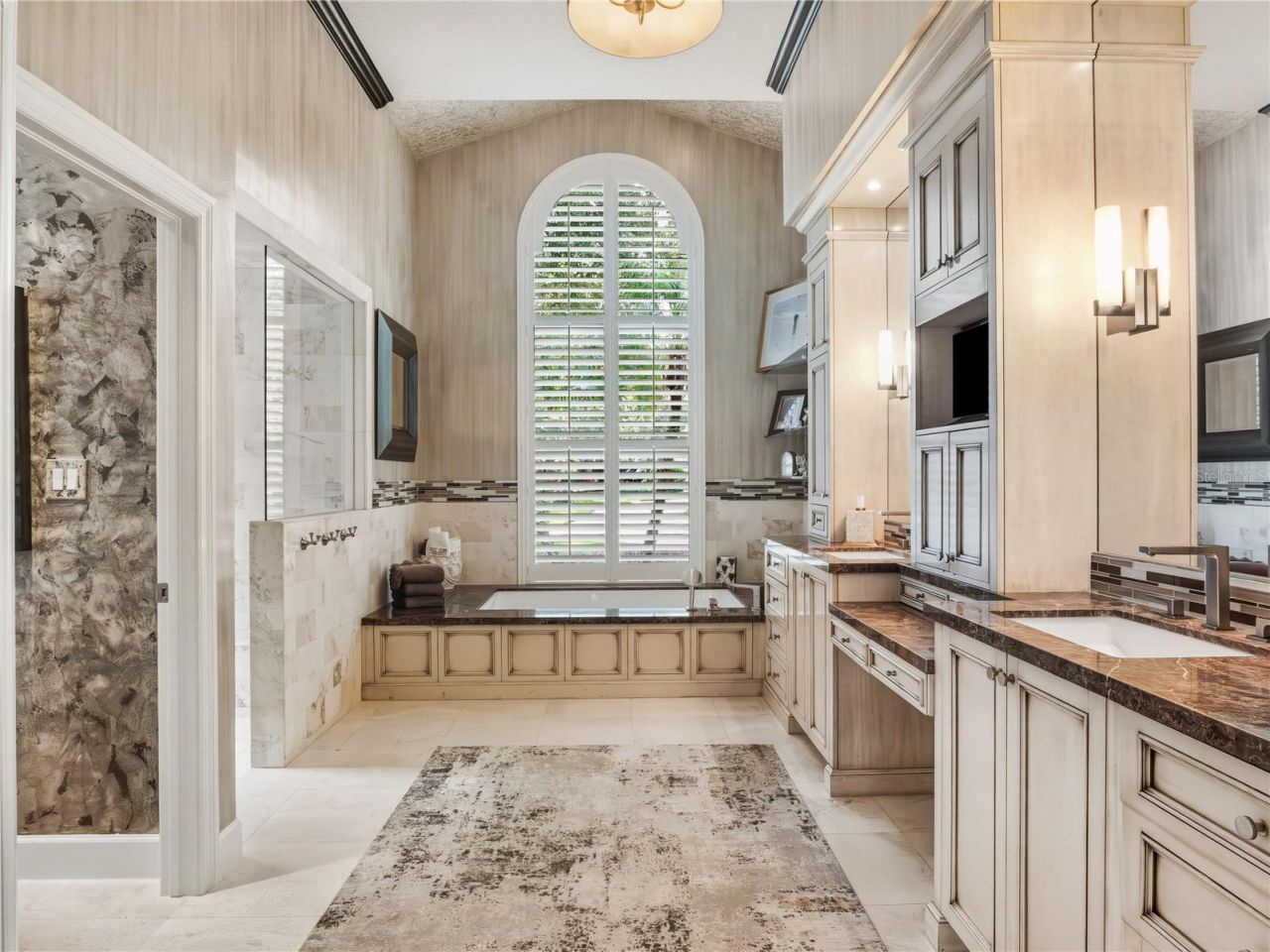 16211 Villarreal De Avila, Tampa, FL 33613 Photo