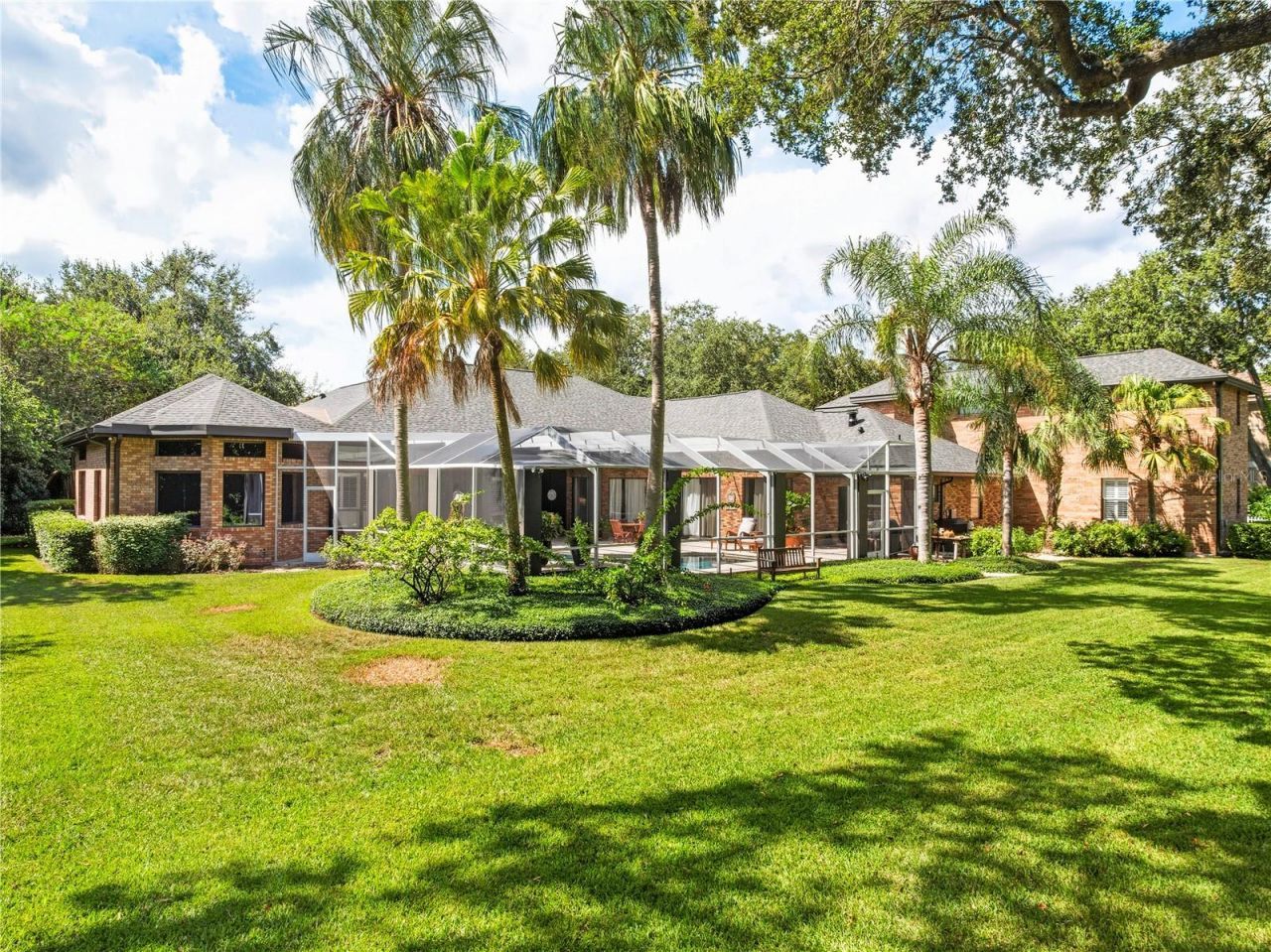 16211 Villarreal De Avila, Tampa, FL 33613 Photo