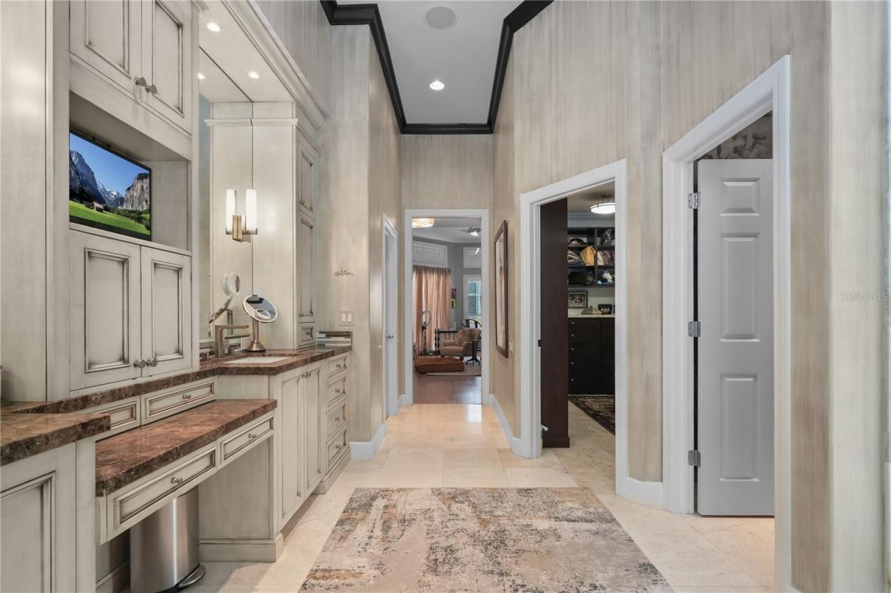 16211 Villarreal De Avila, Tampa, FL 33613 Photo