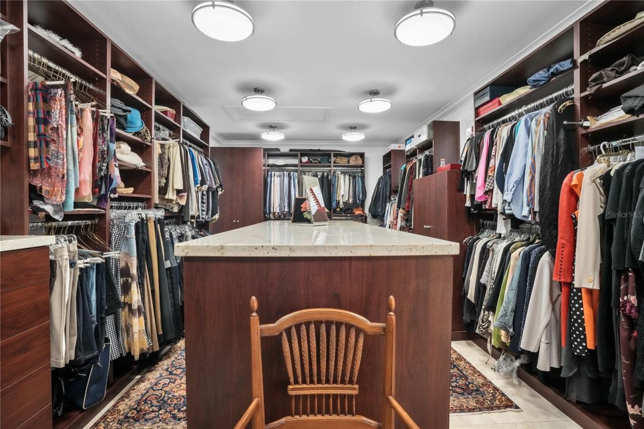 16211 Villarreal De Avila, Tampa, FL 33613 Photo