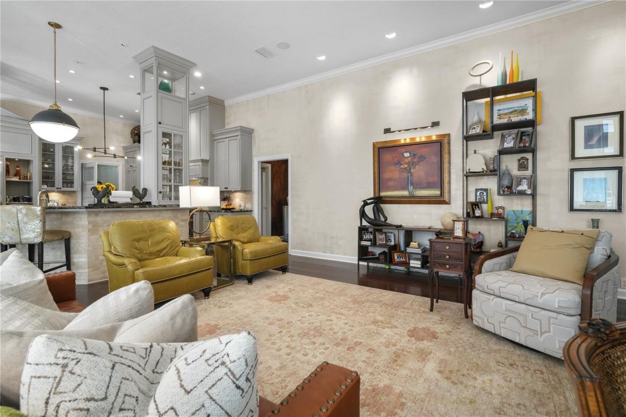 16211 Villarreal De Avila, Tampa, FL 33613 Photo