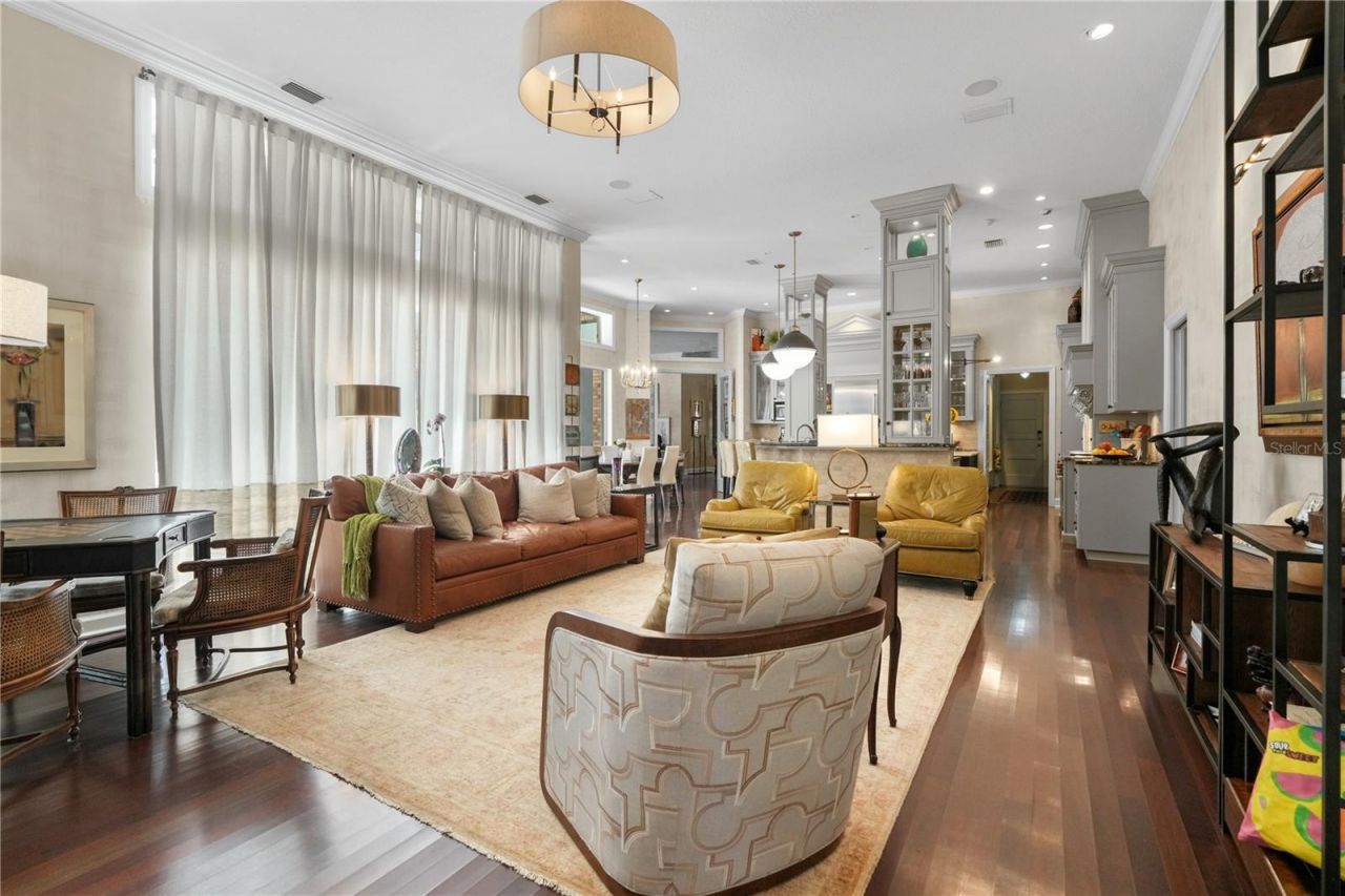 16211 Villarreal De Avila, Tampa, FL 33613 Photo