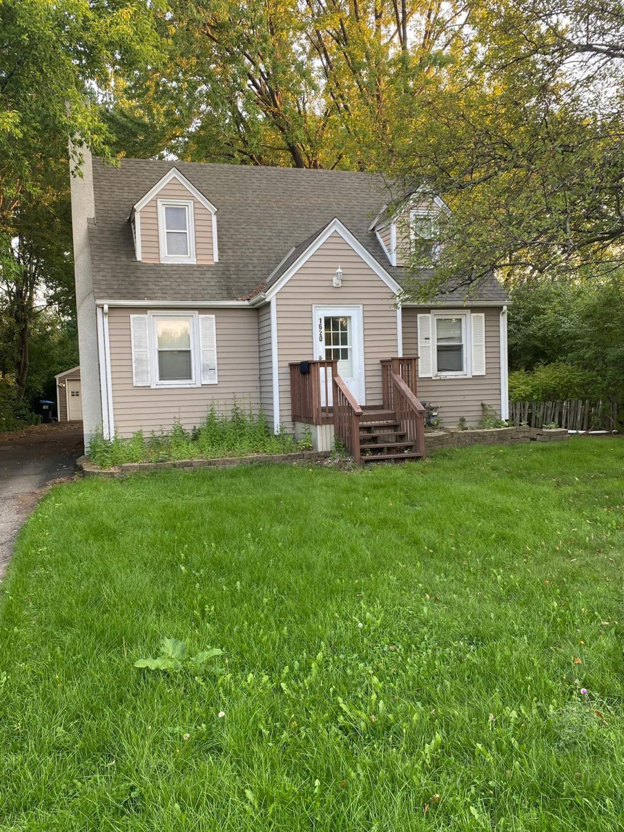 1620 County Road B W, Roseville, MN 55113 Main Photo