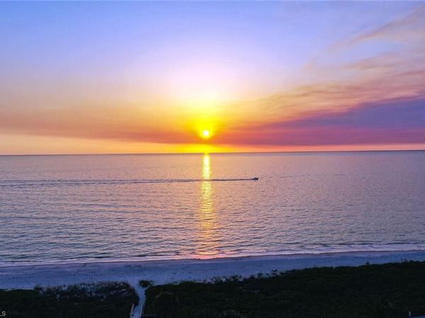 4005 Gulf Shore BLVD N, Unit 805, NAPLES, FL 34103