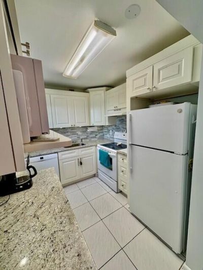 120 Dorchester F, West Palm Beach, FL 33417 Photo