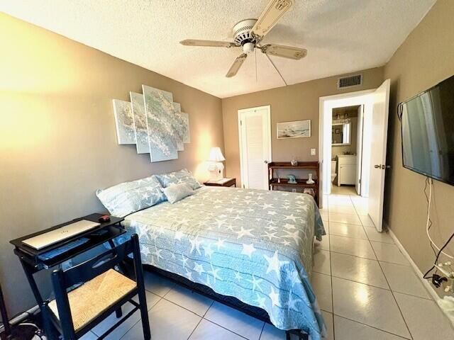 120 Dorchester F, West Palm Beach, FL 33417 Photo
