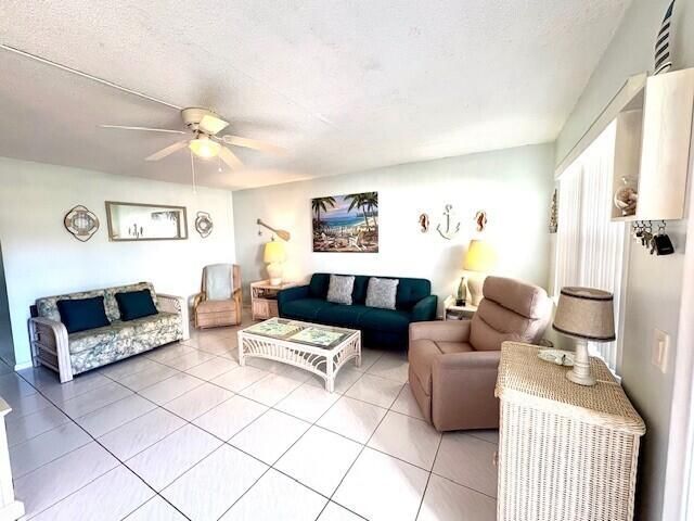 120 Dorchester F, West Palm Beach, FL 33417 Photo